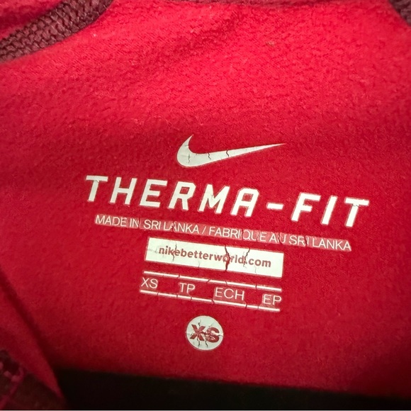 Nike Therma-Fit Pullover Women’s Size XS Quarter Zip Just Do It Print Red Black - Picture 4 of 8